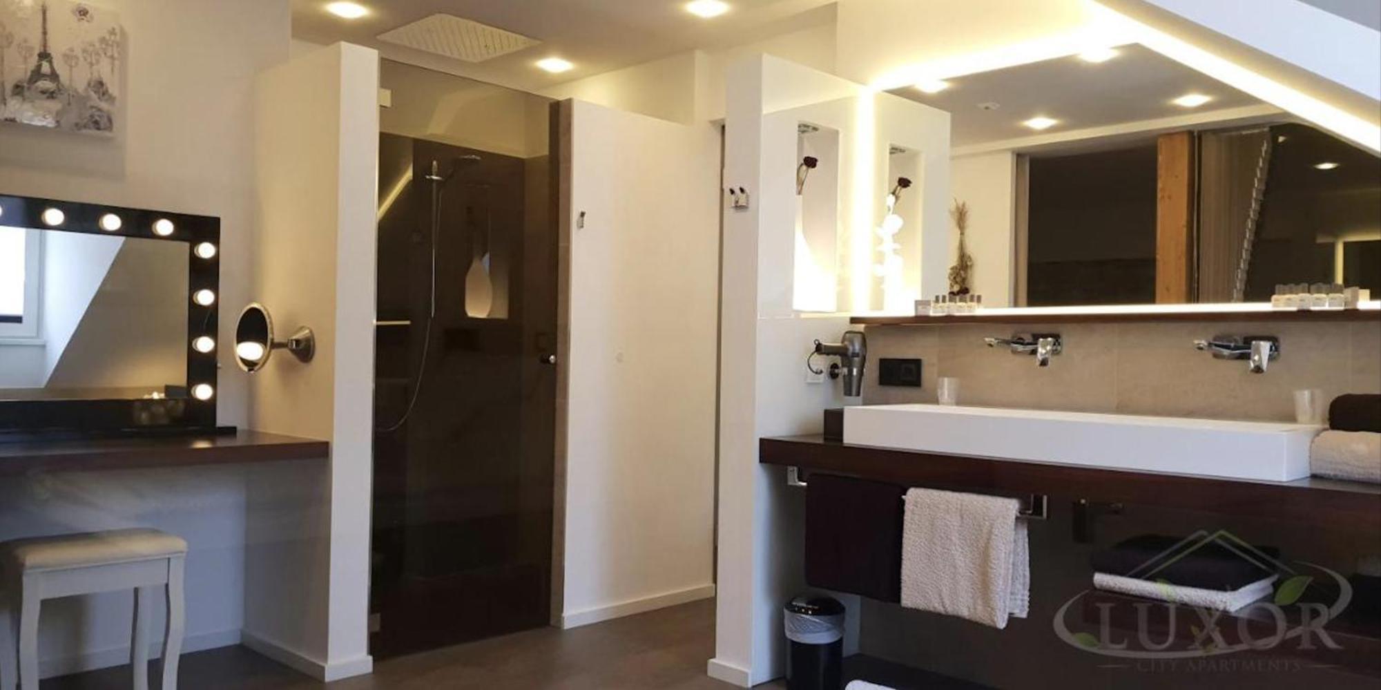 Luxor City Apartments Лиенц Экстерьер фото